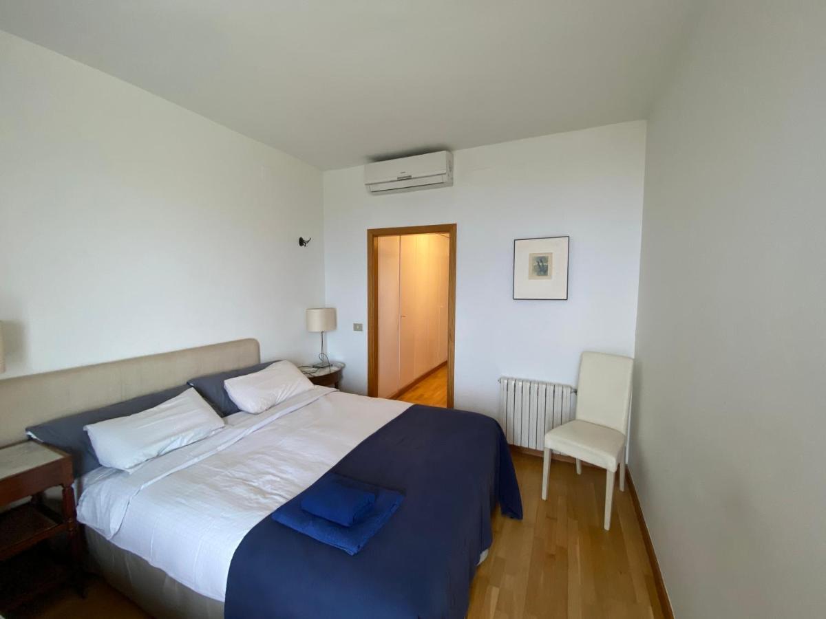Sea Views & City Skyline Barcelona Exterior photo